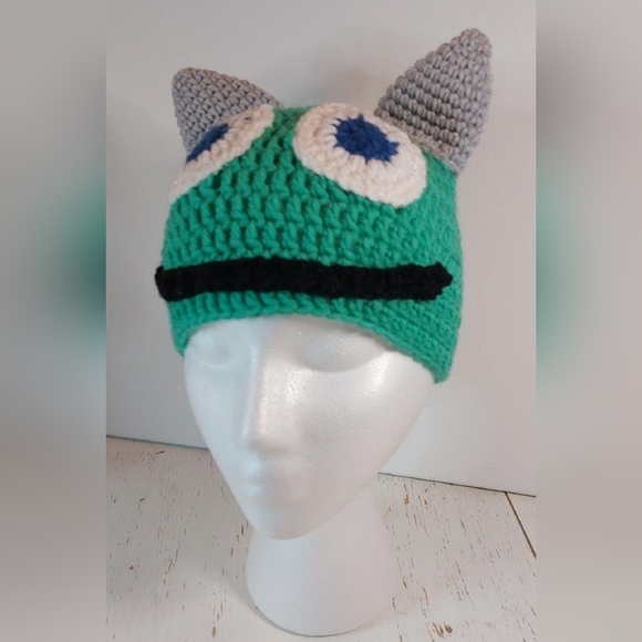 Monster Child Handmade Beanie Crochet Stocking Hat Winter Warm Cozy - Picture 8 of 8